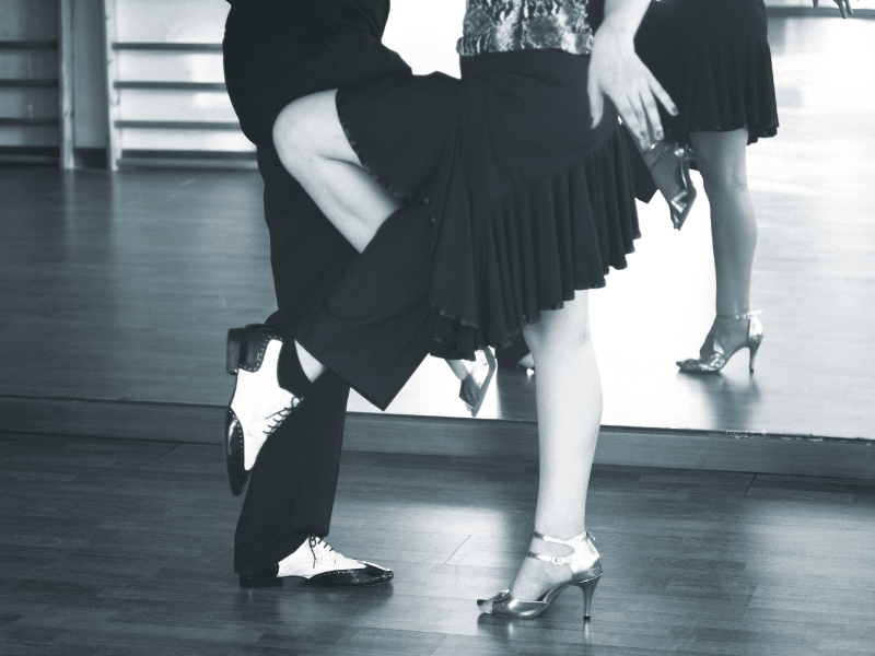 Cours de danse en couple d'une heure par semaine le mardi aux Touches